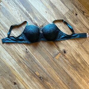 Green Victoria’s Secret dream angels lined Demi bra 36C